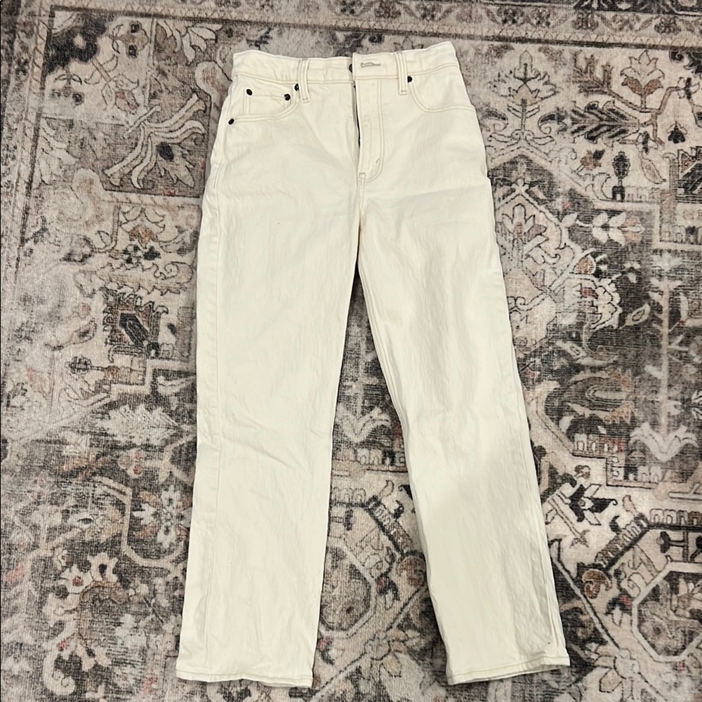 Women's Abercrombie 90s straight Ultra High Rise Jeans in Cream